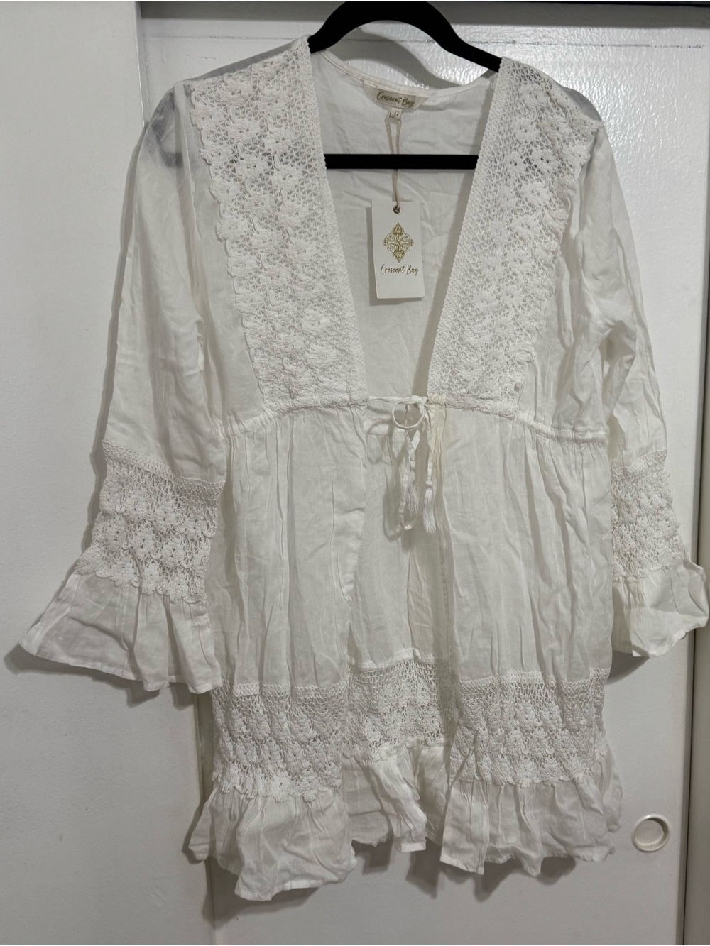 Crescent White Crochet-Trim Peasant Tunic It has a small stain look at the photo